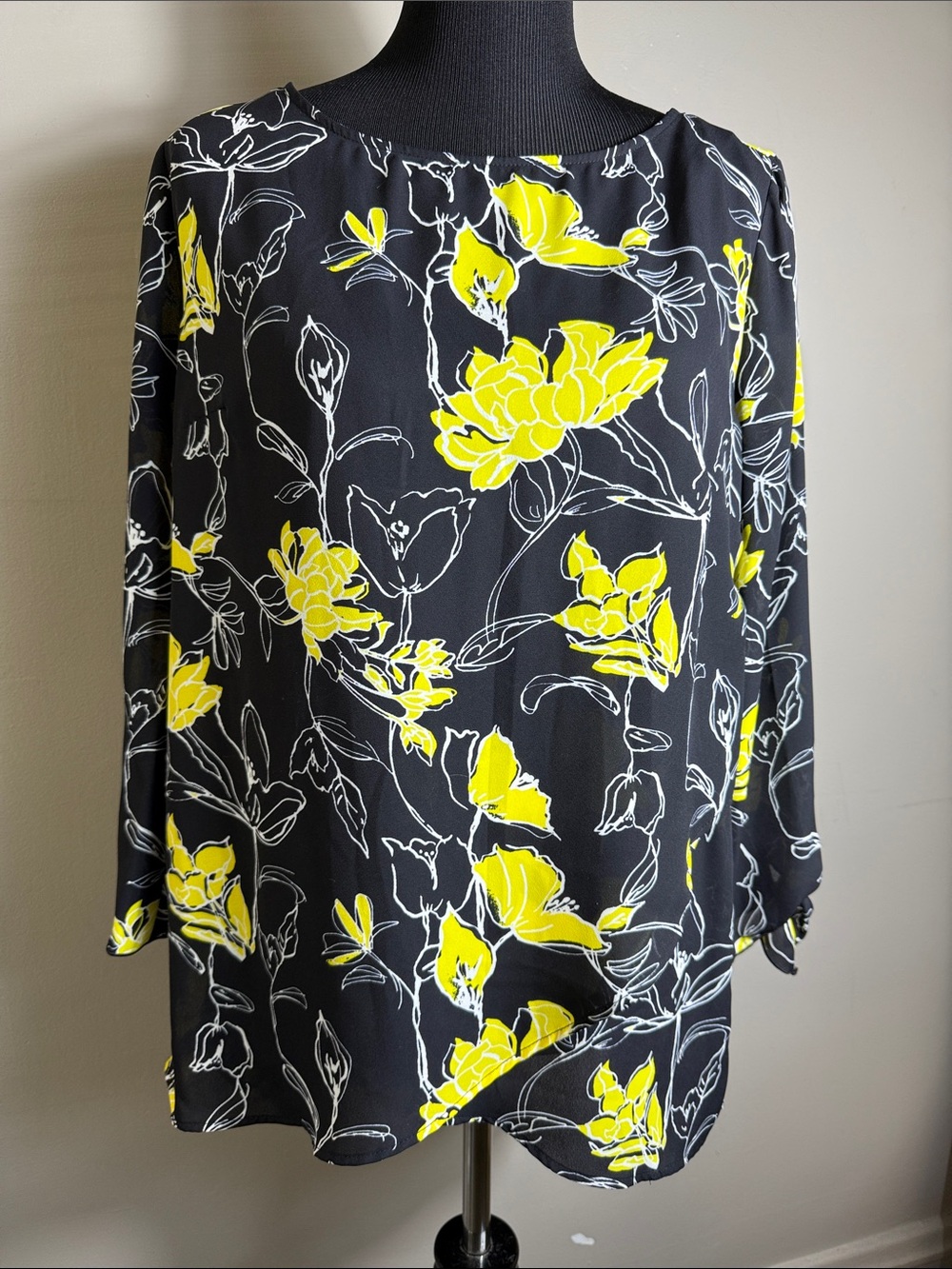 Apt. 9 Black & Yellow Floral Long-Sleeve Women’s Blouse Sz L